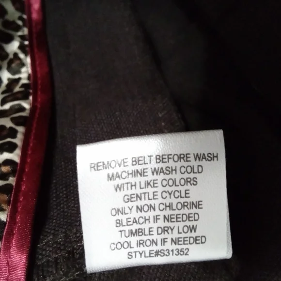 Maurices Dark Brown Mini Pencil Skirt - Size 7/8 - Picture 7 of 7